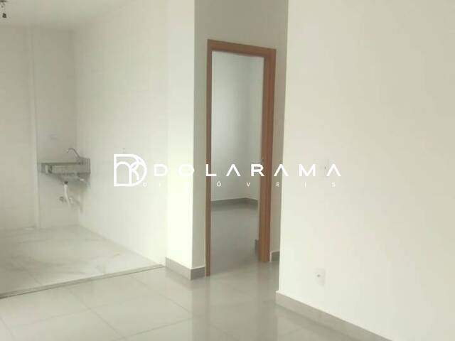#005 - Apartamento para Venda em Taubaté - SP - 2
