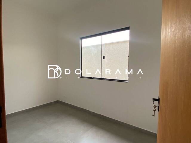 #19 - Casa para Venda em Jacareí - SP - 2