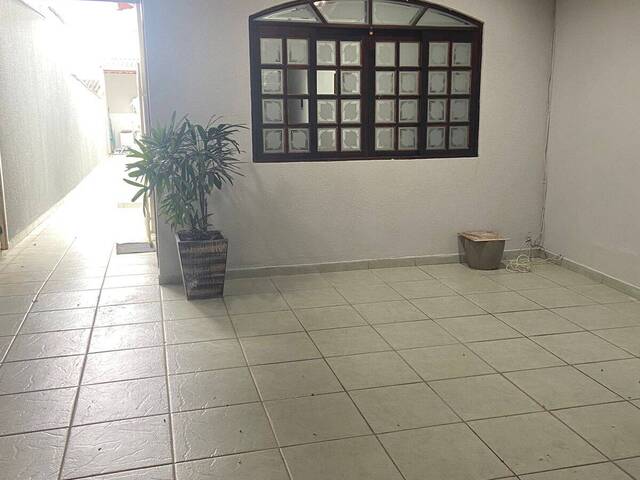 #33 - Casa para Locação em Taubaté - SP - 2