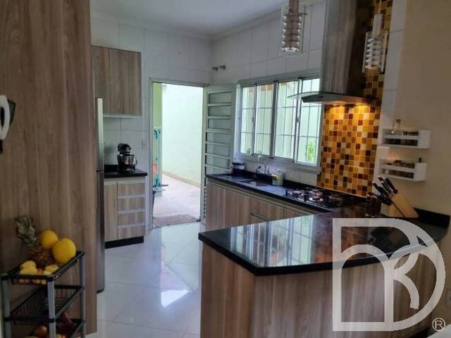 #D77 - Casa para Venda em Taubaté - SP - 3