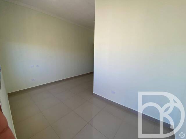 #86 - Casa para Venda em Taubaté - SP - 2