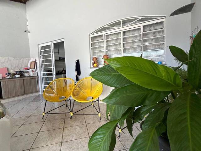 #89 - Casa para Venda em Taubaté - SP - 2