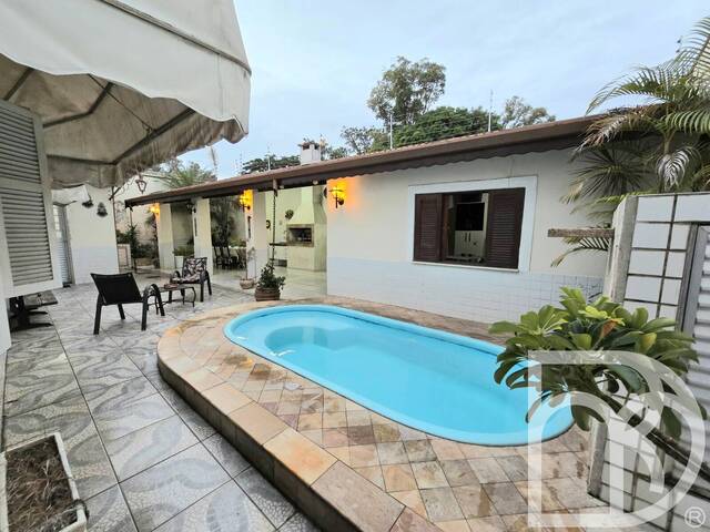 #90 - Casa para Venda em Taubaté - SP - 2