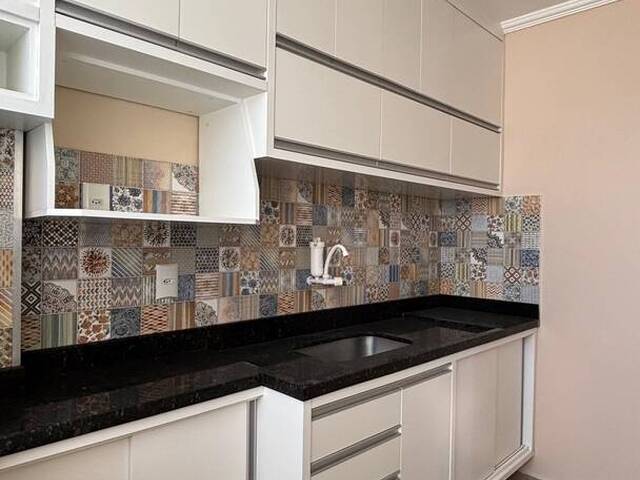 #93 - Apartamento para Venda em Taubaté - SP - 2
