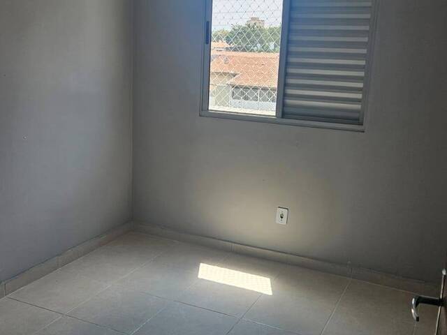 #116LR - Apartamento para Venda em Taubaté - SP
