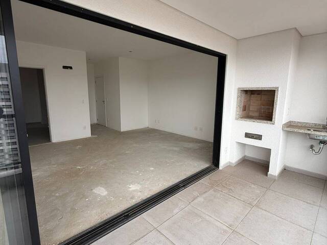 #121LR - Apartamento para Venda em Taubaté - SP