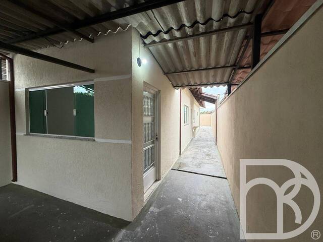 #123LR - Casa para Venda em Taubaté - SP - 2
