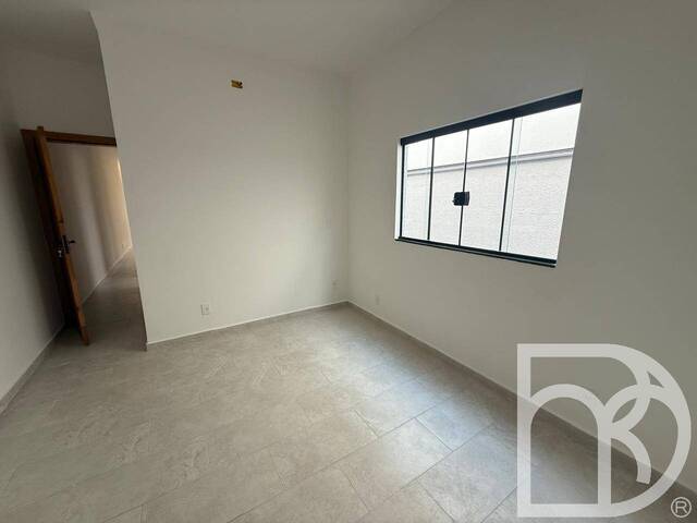#124LR - Casa para Venda em Taubaté - SP