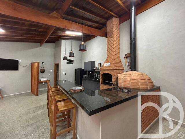 #134LR - Casa para Venda em Taubaté - SP