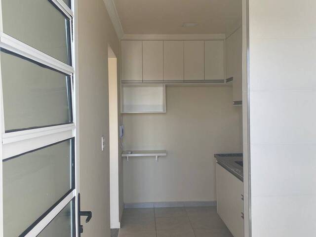 #137LR - Apartamento para Venda em Taubaté - SP