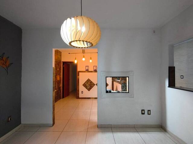 Casa para Locação em Taubaté - 3