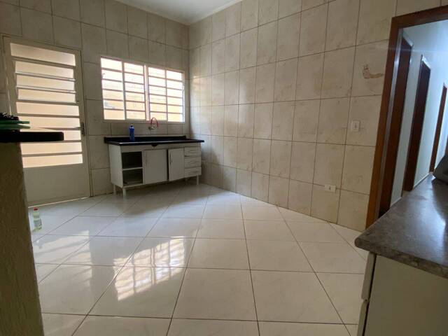Casa para Venda em Taubaté - 3